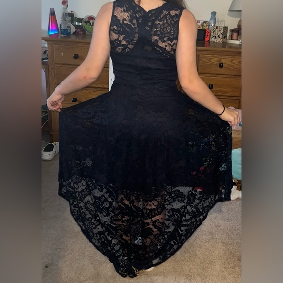 S: 02, C: Royal Blue, F: 94% Nylon & 6% Spandex - Shell; 100% Polyester -Lining - Picture 5 of 7